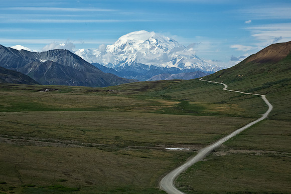 Road to Alaska's Mount McKinley